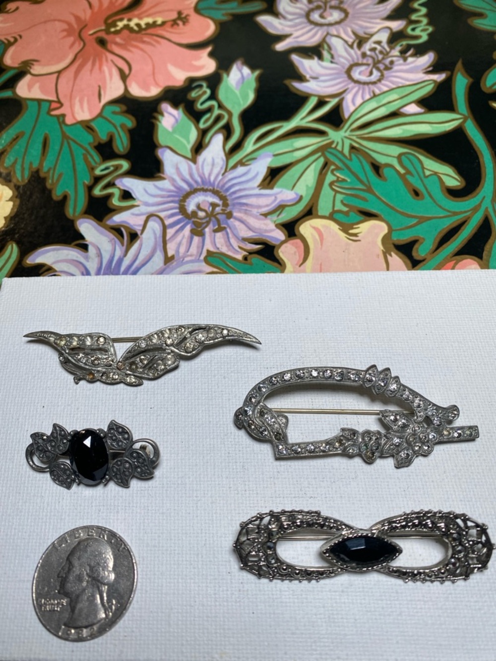 Vintage Silver-Tone Crystal & Black Stone Brooch Set - Elegant Women's Jewelry